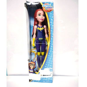 DC Super Hero Girls - Action Training Batgirl NIB